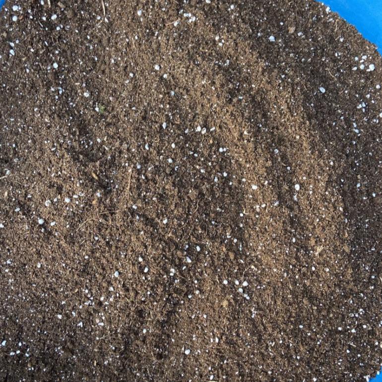 Özel Karışımlı Gübreli Toprak ( 5 Kg )
